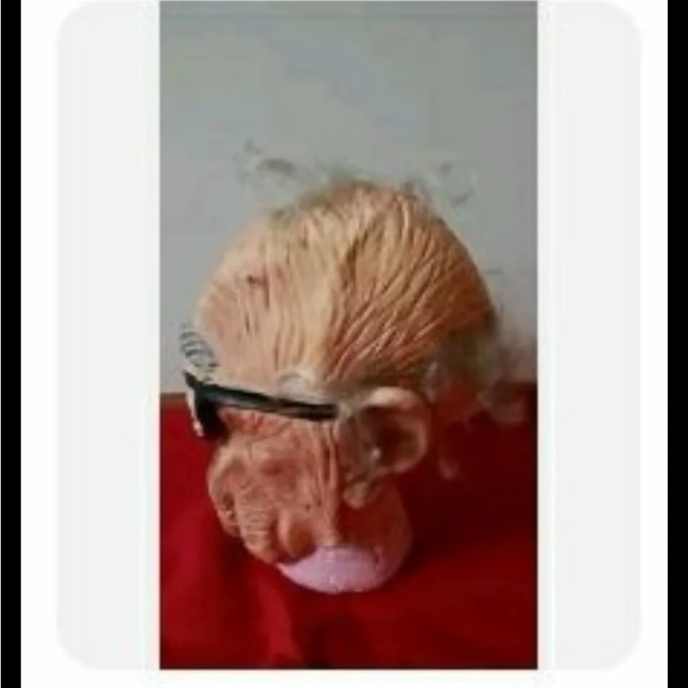 Vintage old man mask (FAMOUS PEOPLE )(from 1985-1990’s )very old but NEW